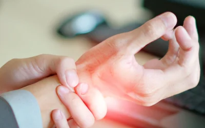 10 tips for exercising your hands and preventing pain at work